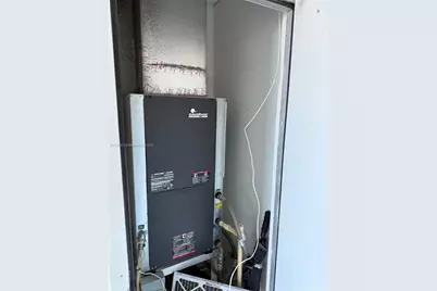 253 NE 2nd St #632, Miami, FL 33132 - Photo 21