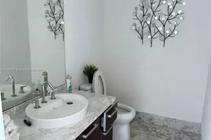 253 NE 2nd St, Miami, FL 33132 - Photo 23