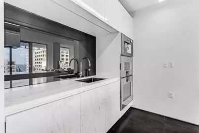 120 Ocean Dr #700, Miami Beach, FL 33139 - Photo 15