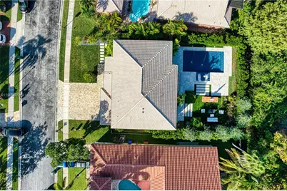 19913 SW 3rd Pl, Pembroke Pines, FL 33029 - Photo 9