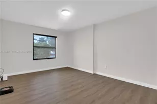 19913 SW 3rd Pl, Pembroke Pines, FL 33029 - Photo 47