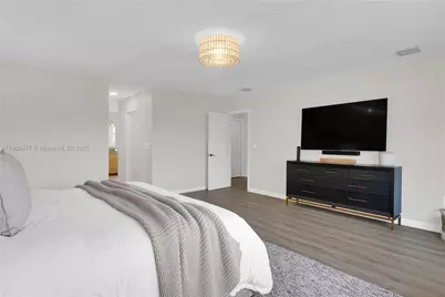 19913 SW 3rd Pl, Pembroke Pines, FL 33029 - Photo 35