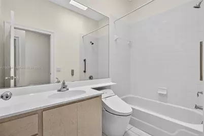 256 Kelsey Park Cir, Palm Beach Gardens, FL 33410 - Photo 25