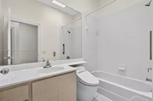 256 Kelsey Park Cir, Palm Beach Gardens, FL 33410 - Photo 25