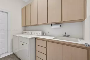 256 Kelsey Park Cir, Palm Beach Gardens, FL 33410 - Photo 23