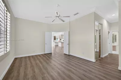 256 Kelsey Park Cir, Palm Beach Gardens, FL 33410 - Photo 11