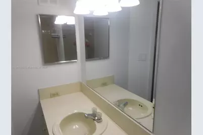 8290 Lake Dr #216, Doral, FL 33166 - Photo 11