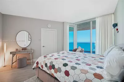 300 S Pointe Dr #4306, Miami Beach, FL 33139 - Photo 49