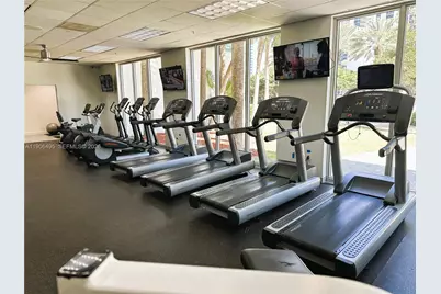 19370 Collins Ave #PH-10, Sunny Isles Beach, FL 33160 - Photo 33