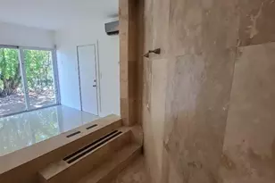 7707 Hawthorne Ave, Miami Beach, FL 33141 - Photo 11