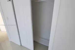 7707 Hawthorne Ave, Miami Beach, FL 33141 - Photo 21