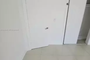 7707 Hawthorne Ave, Miami Beach, FL 33141 - Photo 23