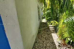 7707 Hawthorne Ave, Miami Beach, FL 33141 - Photo 45