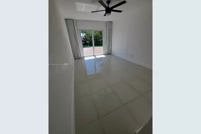 7707 Hawthorne Ave, Miami Beach, FL 33141 - Photo 35