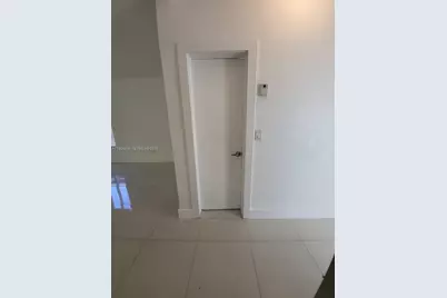 7707 Hawthorne Ave, Miami Beach, FL 33141 - Photo 13