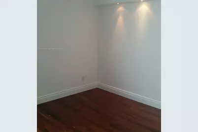 325 S Biscayne Blvd #521, Miami, FL 33131 - Photo 11