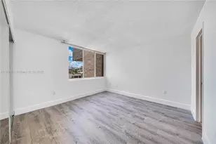 10700 SW 108th Ave, Miami, FL 33176 - Photo 11