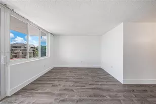 10700 SW 108th Ave, Miami, FL 33176 - Photo 9