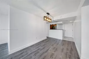 10700 SW 108th Ave, Miami, FL 33176 - Photo 7