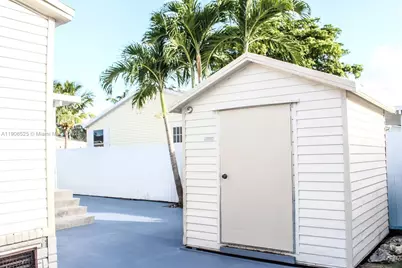 220 NE 12th Ave Lot 219, Homestead, FL 33030 - Photo 9