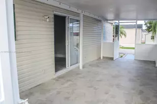 220 NE 12th Ave Lot 219, Homestead, FL 33030 - Photo 5