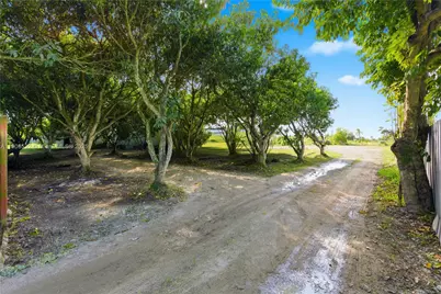 15490 SW 209th Ave, Miami, FL 33187 - Photo 3