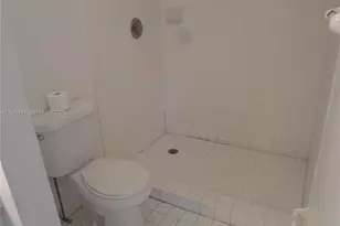 20760 NE 4th Ct, Miami, FL 33179 - Photo 37