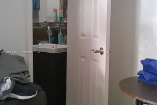 5066 E 9th Ct, Hialeah, FL 33013 - Photo 25