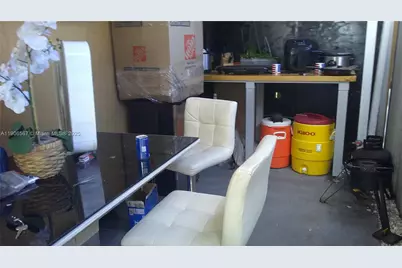 5066 E 9th Ct, Hialeah, FL 33013 - Photo 23