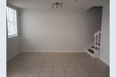 8199 W 36th Ave #9, Hialeah, FL 33018 - Photo 5