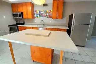 13655 NE 10th Ave, North Miami, FL 33161 - Photo 5
