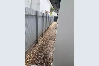 2953 NW 45th St, Miami, FL 33142 - Photo 21