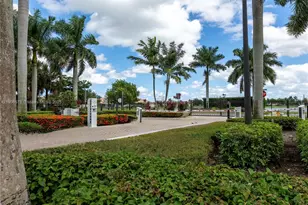 4950 E Sterling Rnch Cir, Davie, FL 33314 - Photo 13