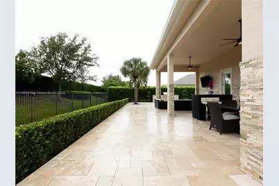 4950 E Sterling Ranch Cir, Davie, FL 33314 - Photo 51
