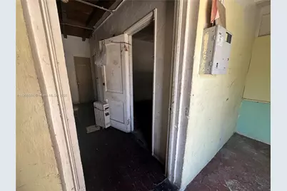 733 NW 27th Ave, Fort Lauderdale, FL 33311 - Photo 73