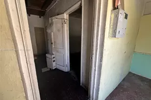 733 NW 27th Ave, Fort Lauderdale, FL 33311 - Photo 73