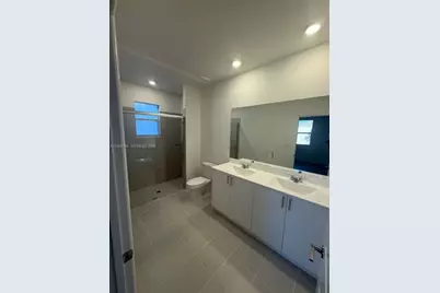 16203 SW 147 Pl, Miami, FL 33187 - Photo 9