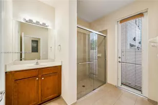 16946 SW 90th Terrace Cir, Miami, FL 33196 - Photo 15