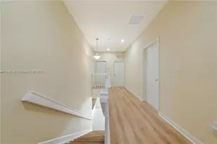16946 SW 90th Terrace Cir, Miami, FL 33196 - Photo 21