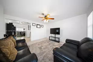 9426 SW 52nd St, Cooper City, FL 33328 - Photo 5