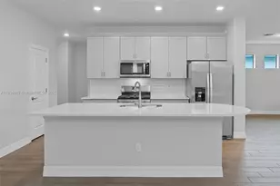 4443 Providence Wy, Oakland Park, FL 33309 - Photo 9