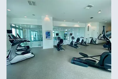 350 S Miami Ave #1905, Miami, FL 33130 - Photo 21