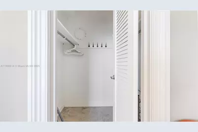 3000 S Ocean Dr #420, Hollywood, FL 33019 - Photo 21