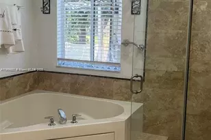 19353 SW 60th Ct, Pembroke Pines, FL 33332 - Photo 5