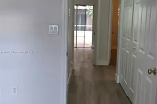 5630 NW 114th Path, Doral, FL 33178 - Photo 5