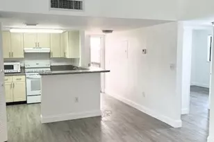 9995 Nob Hill Ln, Sunrise, FL 33351 - Photo 5