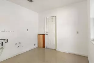 218 NW 8th Ave, Dania Beach, FL 33004 - Photo 25