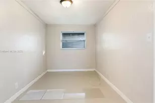 218 NW 8th Ave, Dania Beach, FL 33004 - Photo 17