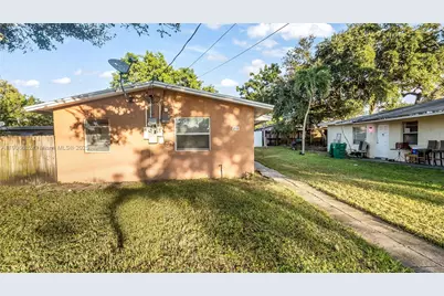 218 NW 8th Ave, Dania Beach, FL 33004 - Photo 3