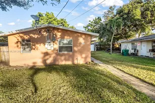 218 NW 8th Ave, Dania Beach, FL 33004 - Photo 3